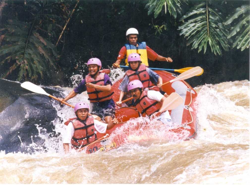 rafting.jpg